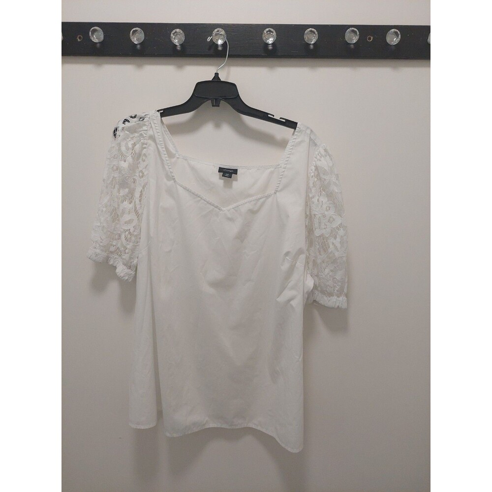 June +Vie White Top With Lace Sleeves Size 26/28 Boho
